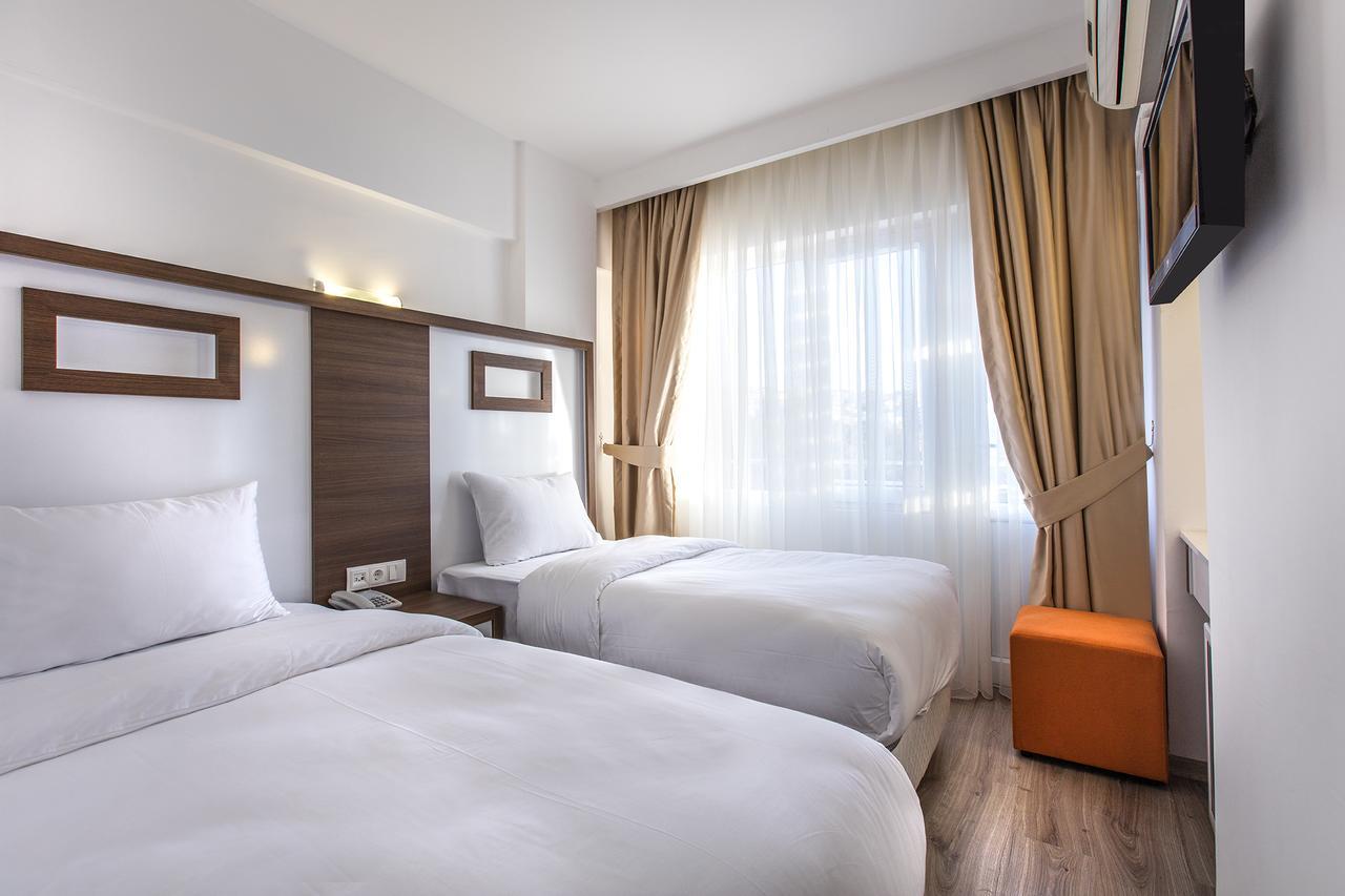 Demir Suit Hotel Кушадасъ Екстериор снимка