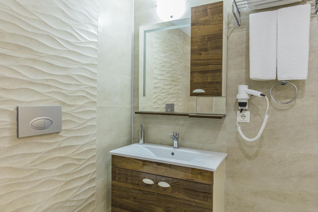 Demir Suit Hotel Кушадасъ Екстериор снимка