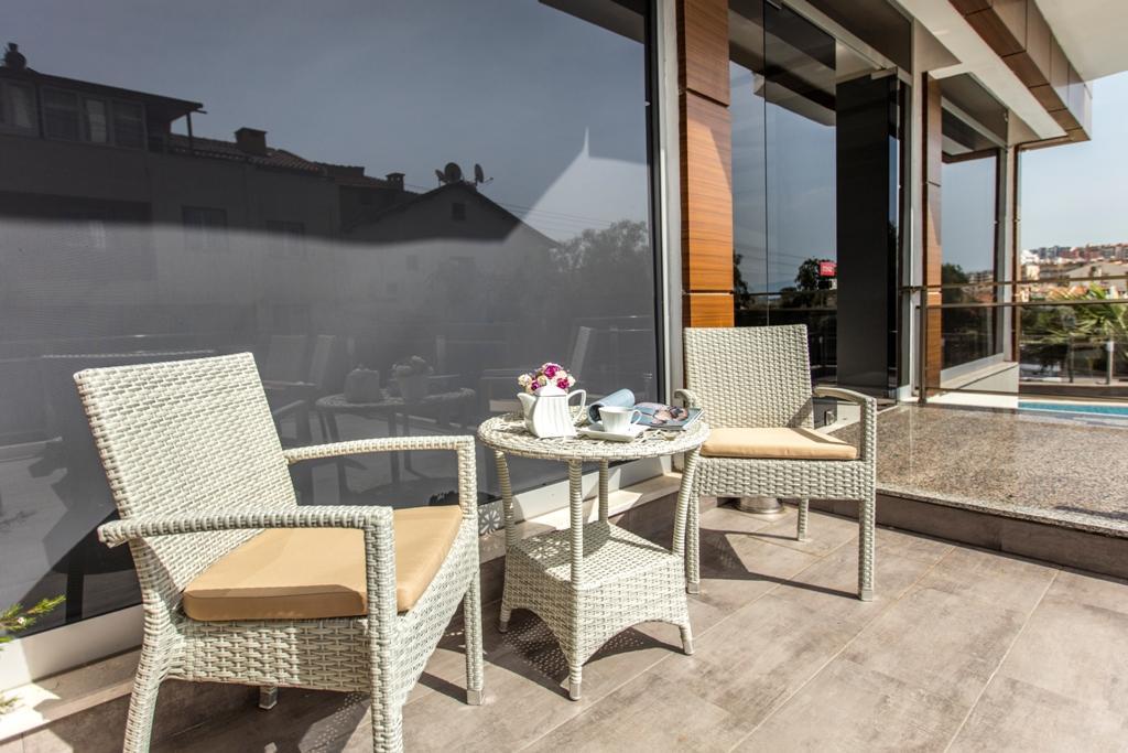 Demir Suit Hotel Кушадасъ Екстериор снимка